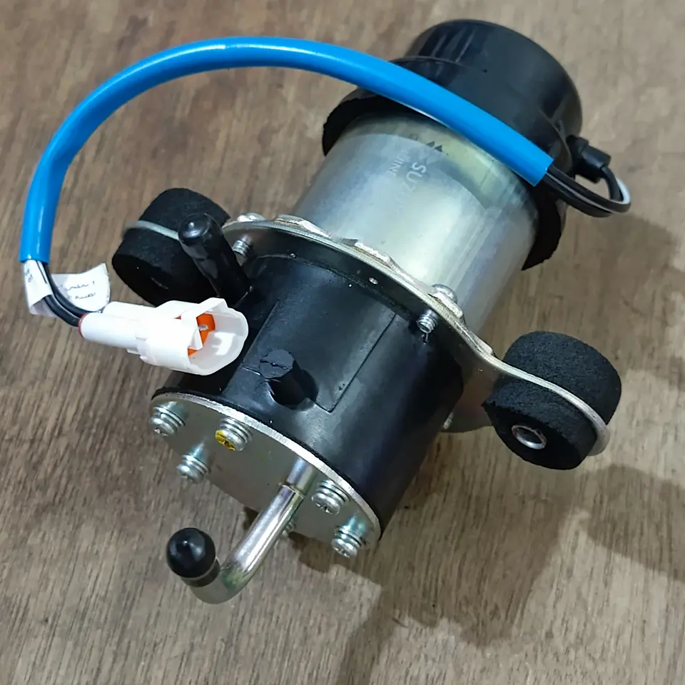 FUEL PUMP T120SS/FUTURA/CARRY 12V SUZUKI UC-J10H FEED PUMP/ POMPA BAHAN BAKAR/TANGAN/ MINYAK/ ROTAX / ROTAK SUZUKI