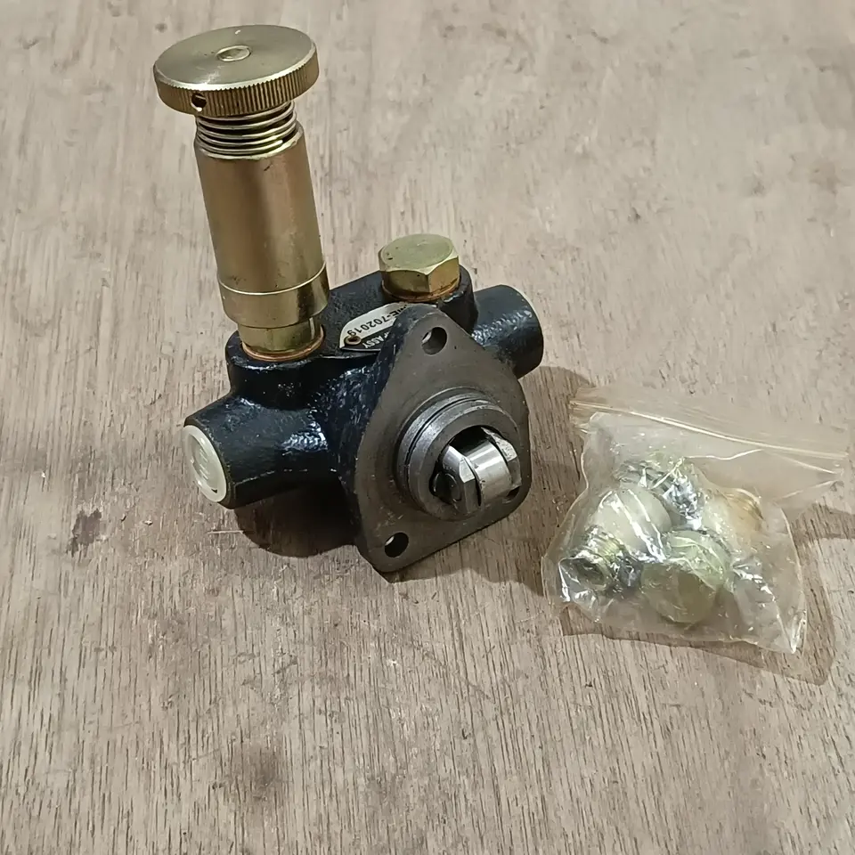 FEED PUMP FUSO 6D14 MITSUBISHI