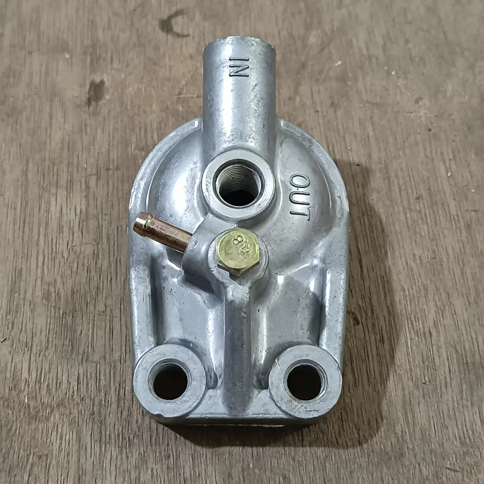 HEAD FUEL FILTER DYNA 125/130HT TOYOTA