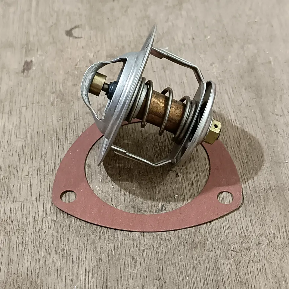 TERMOSTAT FUSO 6D14 / 6D16 MITSUBISHI