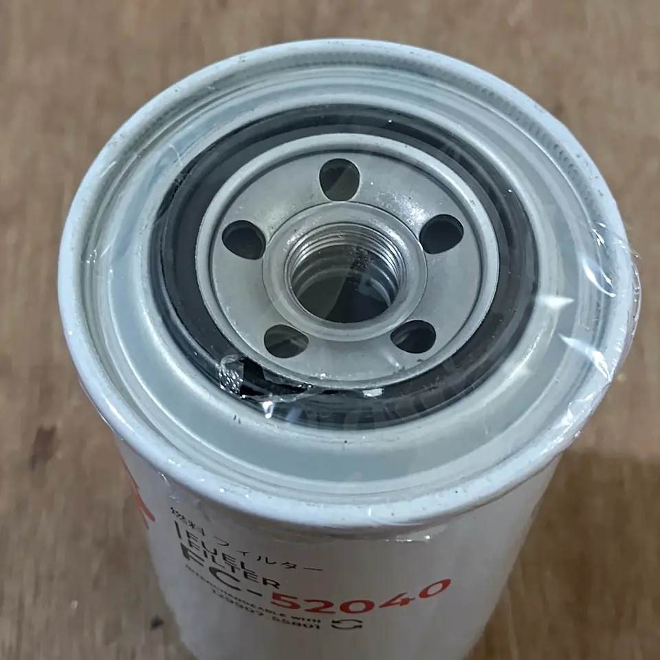 FUEL FILTER BAWAH CWE 280 QUESTER SAKURA SFC5504-30 / 1355891 / R120P FILTER SOLAR/FILTER BENSIN/FUEL FILTER/WATER SEPARATOR / FF SAKURA