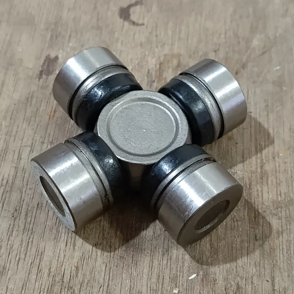 CROSS JOINT AVANZA / XENIA / GRANMAX / TERIOS / RUSH / INOVA /HILUX / FORTUNER GIVIB GUT21 CROSS JOINT / KOPEL / SPIDER KIT GIVIB (GMB KW)