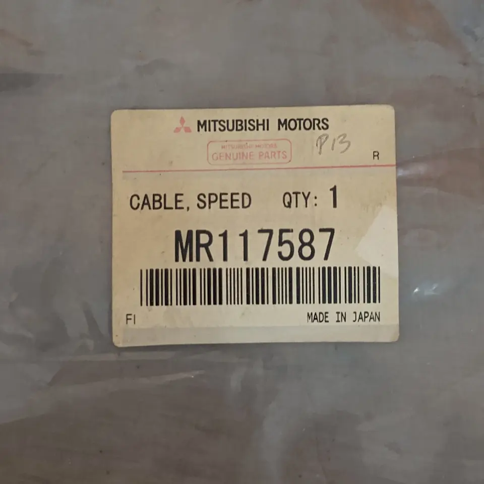 KABEL SPEEDOMETER L200 / TRITON 2.5 / 2.8 MITSUBISHI MR117587 KABEL SPEEDOMETER MITSUBISHI