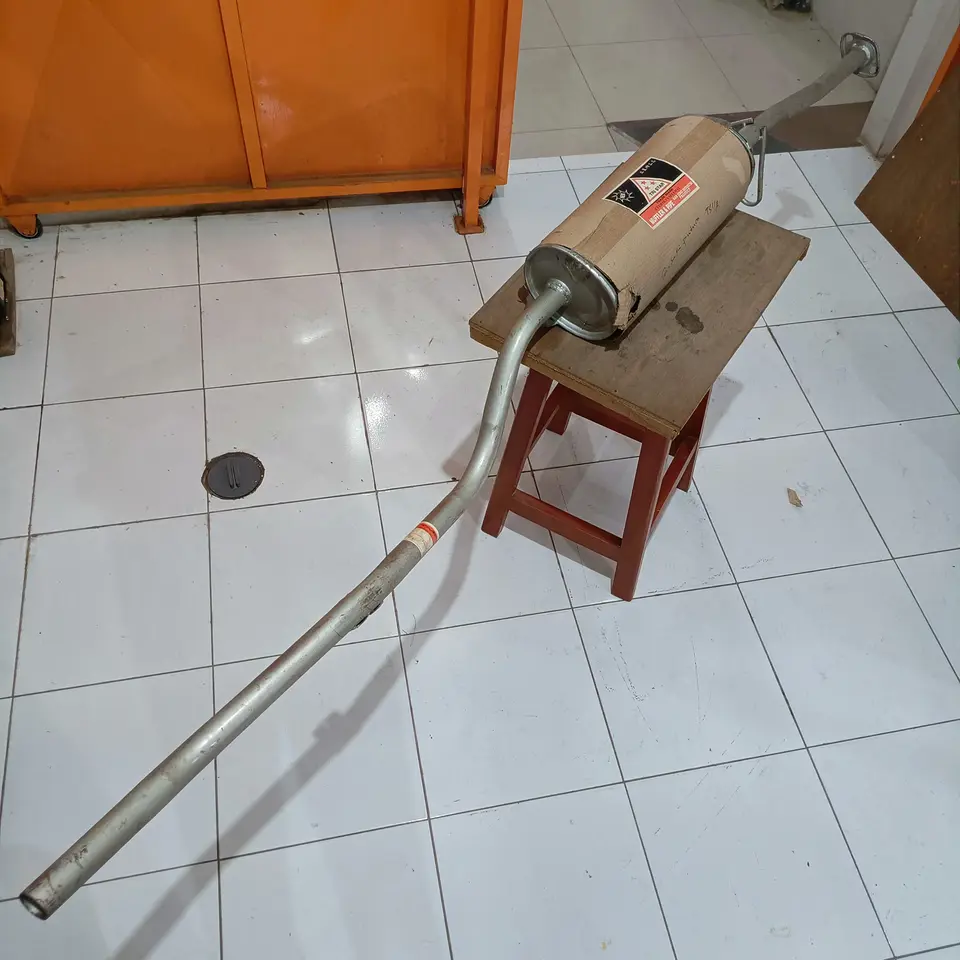 KNALPOT / MUFFLER FUTURA TRI STAR (48CM) null KNALPOT / EXHAUST TRI STAR EXHAUST