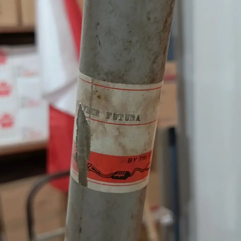 KNALPOT / MUFFLER FUTURA TRI STAR (48CM)