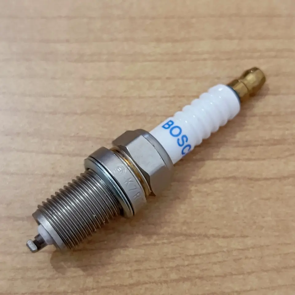 BUSI / SPARK PLUG AVANZA NON VVTI /XENIA NON VVTI/ ESPAS / FEROZA / TARUNA / ZEBRA /JAZZ IDSI/ STREAM/BRIO 1.2/1.3 BOSCH