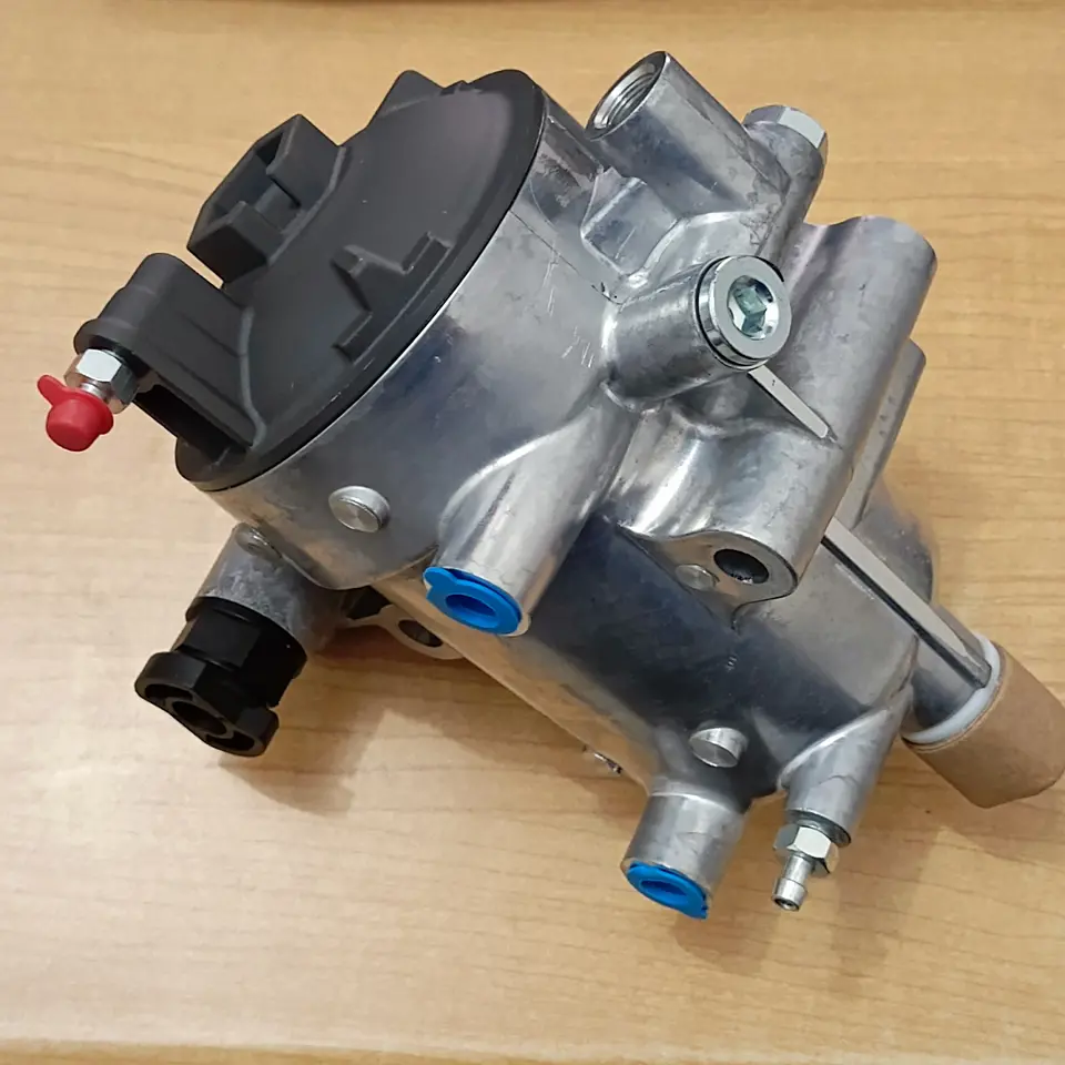 FUEL FILTER ASSY HINO 500 EURO 4 TETON 23330-E0523 FILTER SOLAR/FILTER BENSIN/FUEL FILTER/WATER SEPARATOR / FF TETON